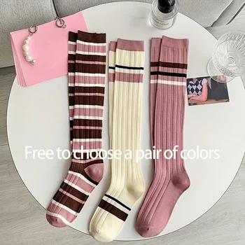 1 Чифт чорапи в контрастни райета, сладък академичен стил, удобни и дишащи чорапи с дължина до коляното